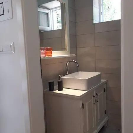 Small Cozy With Terrace Apartmán *