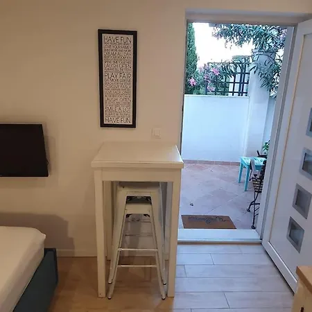 Small Cozy With Terrace